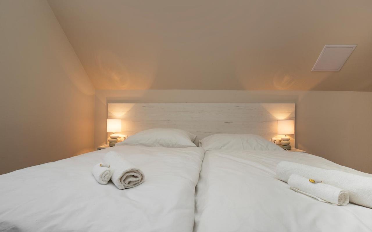 Ponty-Lak Panzio Guest House Davod ภายนอก รูปภาพ