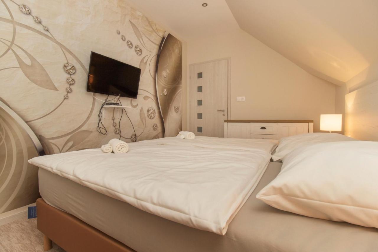 Ponty-Lak Panzio Guest House Davod ภายนอก รูปภาพ