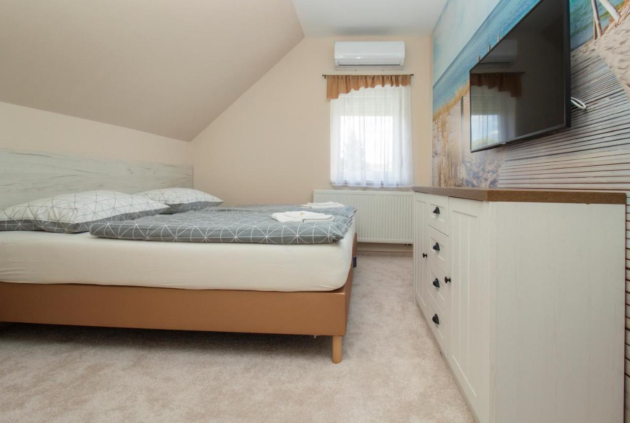 Ponty-Lak Panzio Guest House Davod ภายนอก รูปภาพ