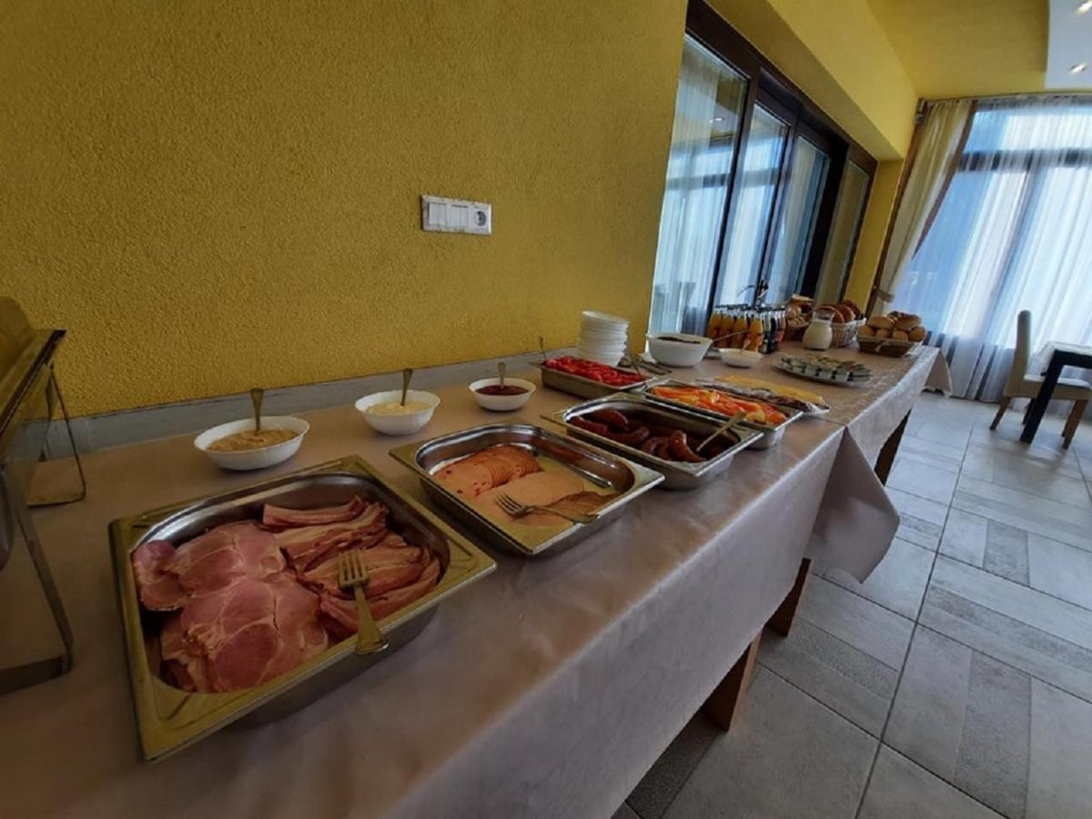 Ponty-Lak Panzio Guest House Davod ภายนอก รูปภาพ